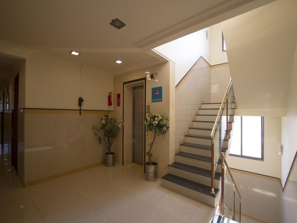 Oyo Rooms Indiranagar 100 Ft Road Bangalore Exterior photo